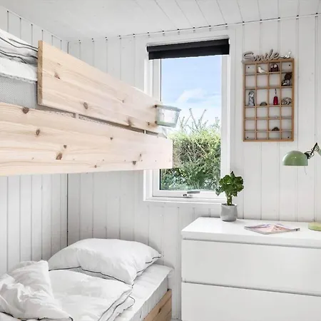 Semesterbostad Sj204-borkop-pytvej-1